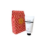 Everline drėkinantis emolientinis rankų kremas sausai ir jautriai rankų odai. Rankų odos komfortas ir apsauga. Skirtas kasdieniam naudojimui. Kartu pridedama dovanų dėžutė.